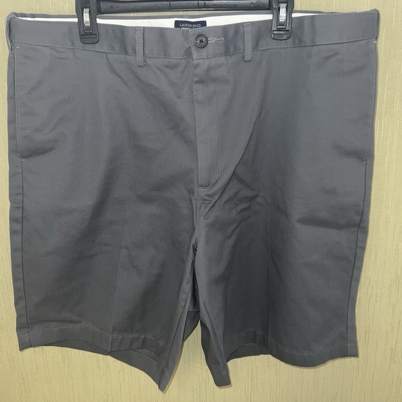 Lands End Mens Traditional Fit Flat Front Shorts Gray Size 42 - Picture 2 of 15